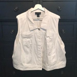 Lane Bryant white denim vest Sz 28